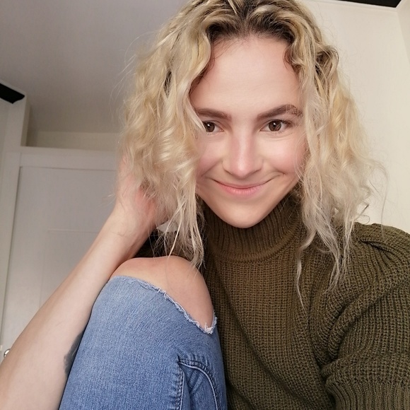 Meet your Posher, Maria - Picture 1 of 1